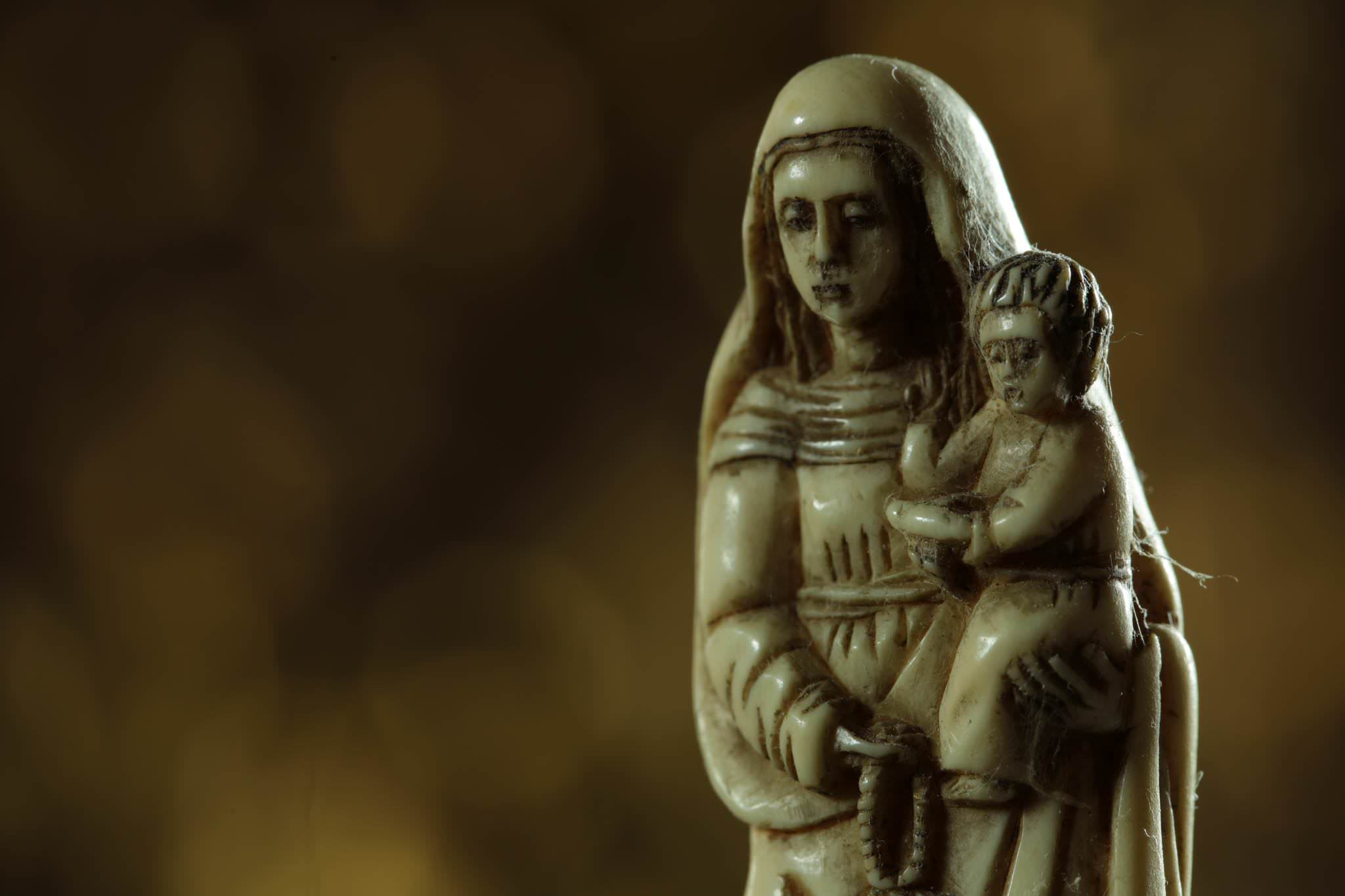 長崎と天草地方の潜伏キリシタン関連遺産：聖母子像（南蛮文化館蔵）