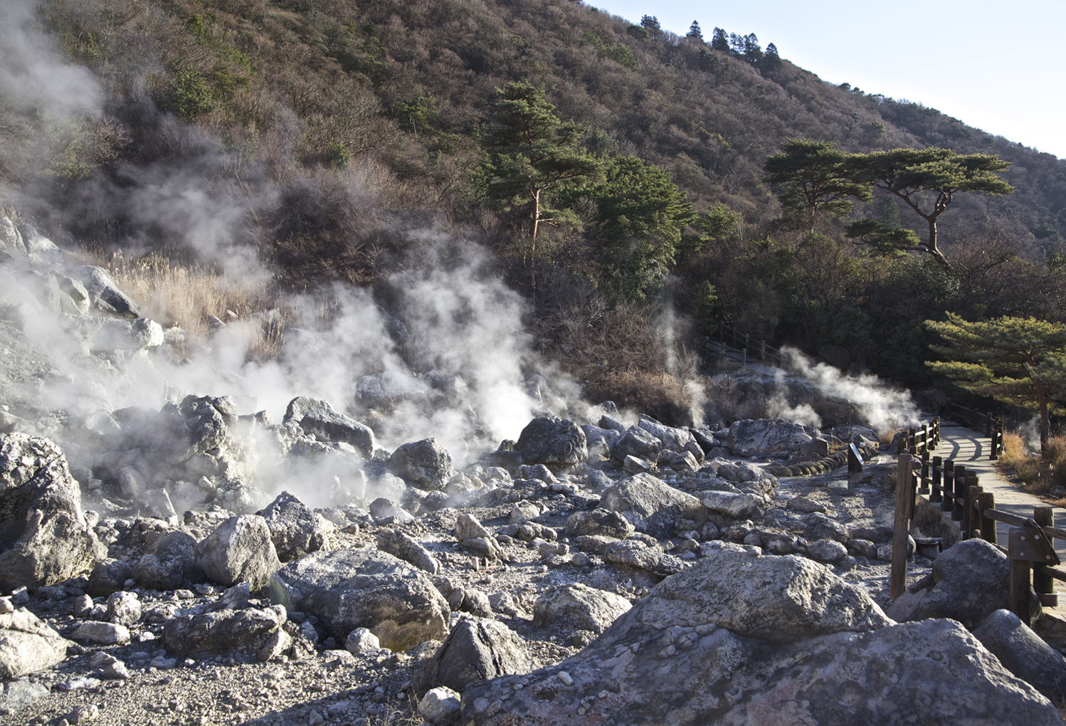 나가사키와 아마쿠사지방의 ‘잠복 크리스천’ 관련 유산에 관한：고문이 행해졌던 운젠지옥고문이 행해졌던 운젠지옥
