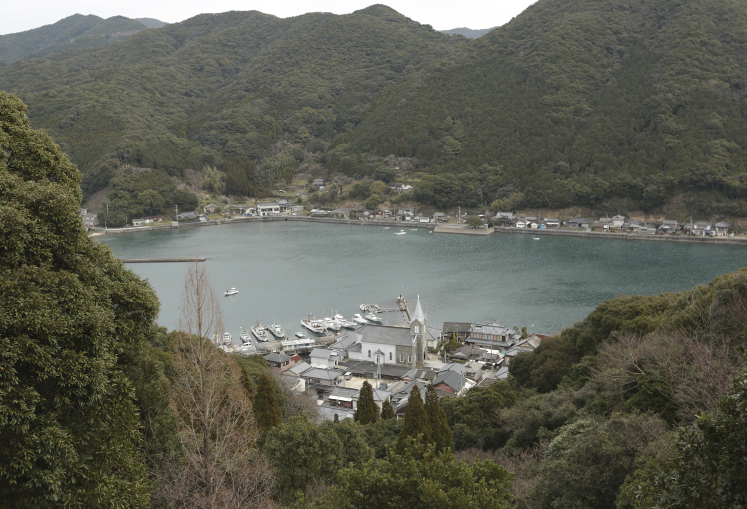 The village of Sakitsu on the Youkaku Bay